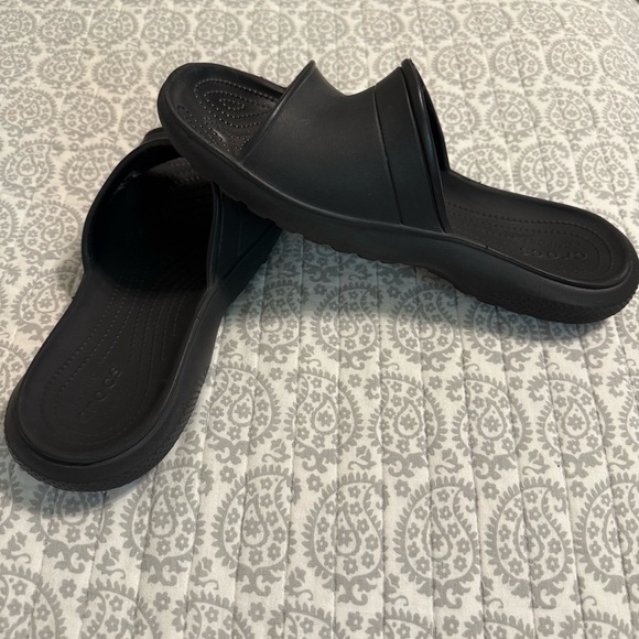Crocs Slide Sandals SzM (W8.5/9 - M7) - Picture 3 of 9